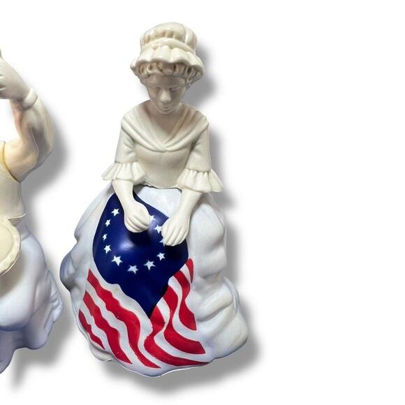Lot of 3 Vintage Avon Betsy Ross figurine Sonnet Cologne Empty Miss Muffet Jack - Picture 3 of 9